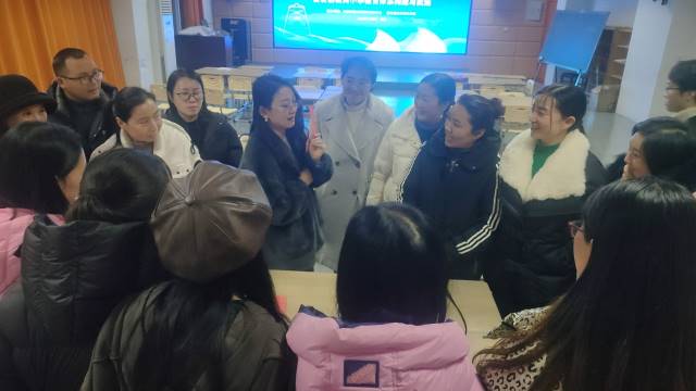 点击新窗口打开