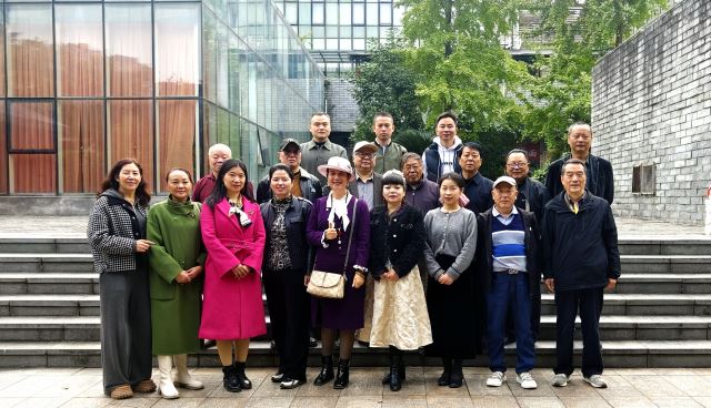 点击新窗口打开