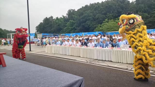 建幸福家园 成都东部新区草池街道首届全民运动会隆重开幕